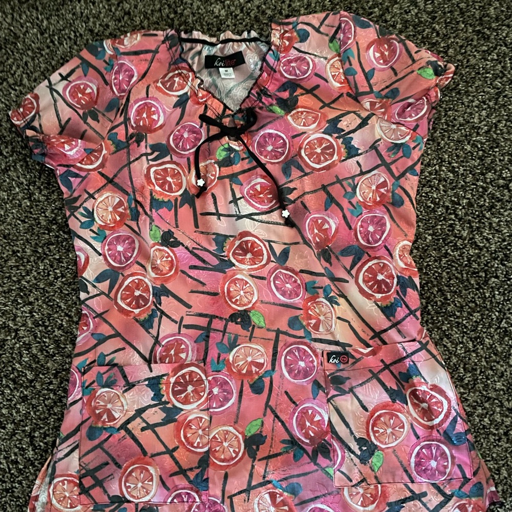 Koi scrub top women’s